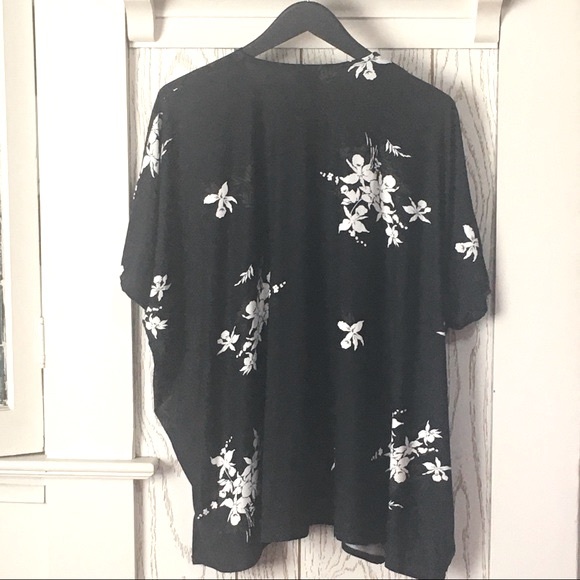 INC floral sleeveless cardigan - Picture 4 of 10